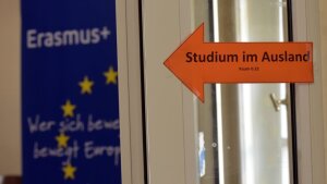 Symbolbild Studieren im Ausland