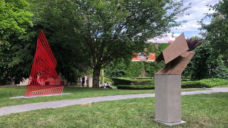 Skulpturen von Heiko Börner im Frommannschen Garten