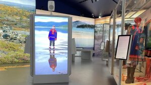 Ausstellung Enâmeh láá mii párnááh – These lands are our children, Siida Sámi Museum in Inari, Finnland 2023