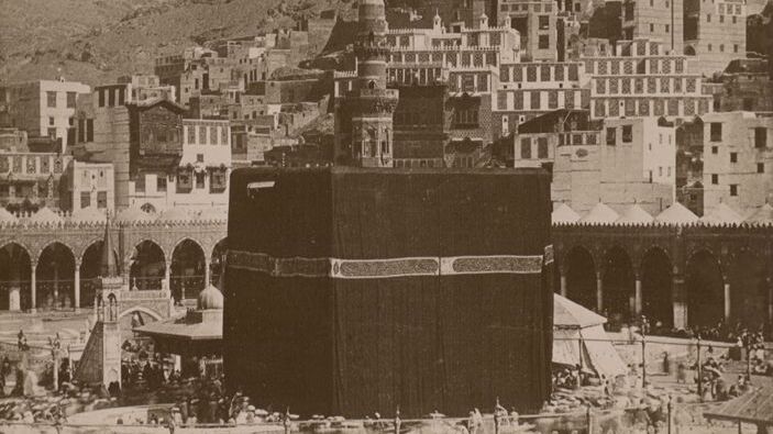 Kaaba mit dem Umlauf der Pilger, 1881