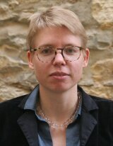 Dr. Katrin Stoll