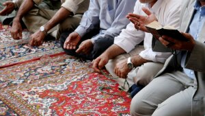 Lamenting muslims in mosque