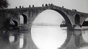 Arta, alte venezianische Brücke über den Arachtos (St. 107003)