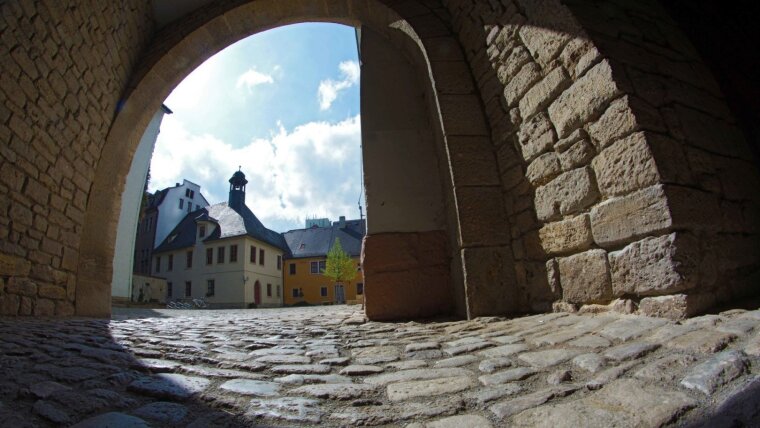 Blick auf das Senatsgebäude im Collegium Jenense