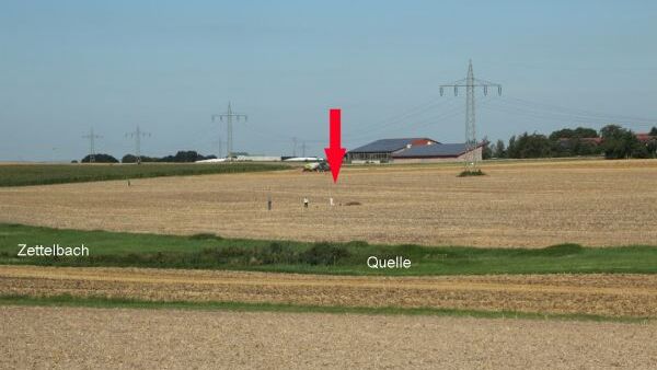 Lage des kleinen Schnittes im Bereich des Felds nördlich vom Zettelbach, im Hintergrund liegt Hellmitzheim