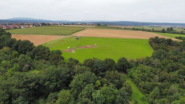 Luftbild des Veitsberges, im Hintergrund Hohenroth