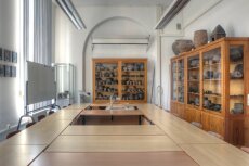 Blick in die Lehr- und Studiensammlung innerhalb des Seminarraums
